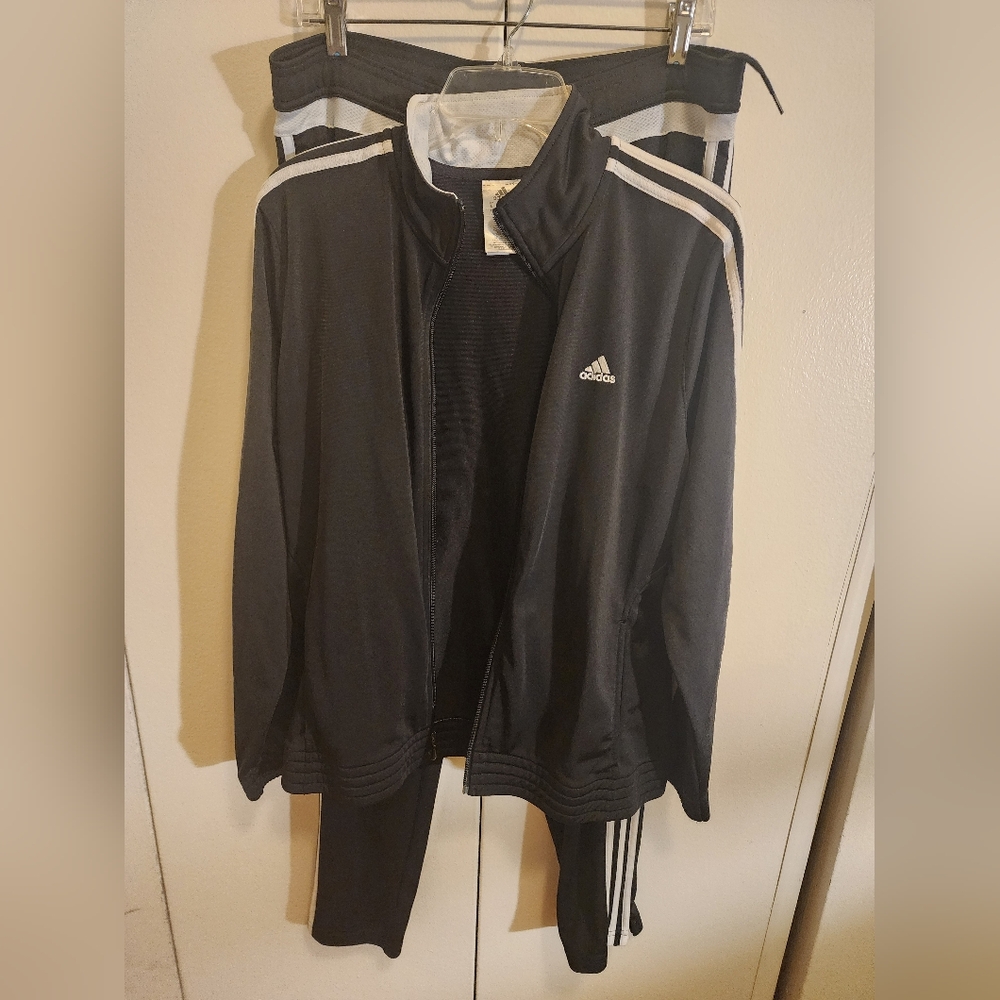 PRELOVED Adidas Women's Black and White Track Jacket & Pants - Picture 2 of 8